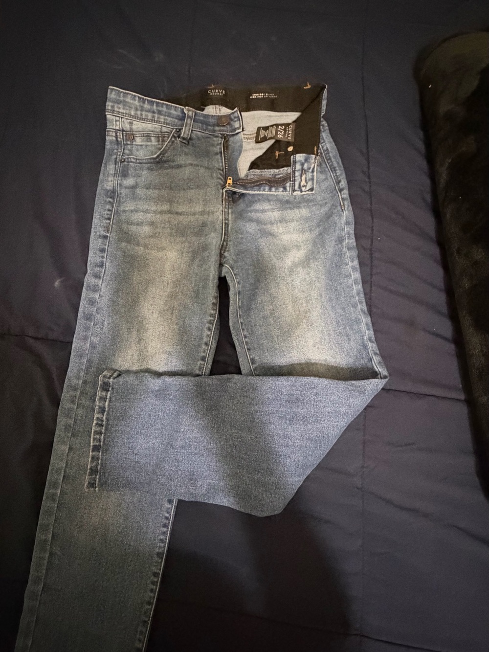 Curve Appeal
Women's Navy and Blue Jeans